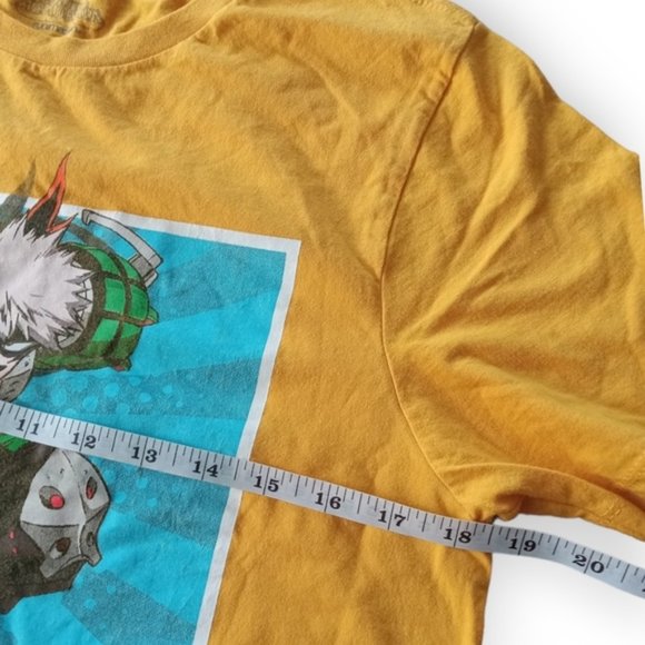 My Hero Academia Mens T-Shirt - Bakugo Full Gear Attacking Picture Box medium - Picture 4 of 5